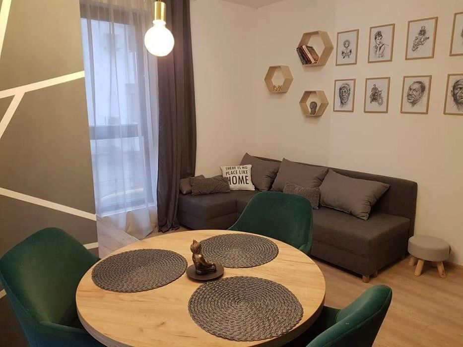 Продава се Двустаен апартамент в Варна, Бриз - 45 кв.м за 13 €/кв.м - Снимка #1