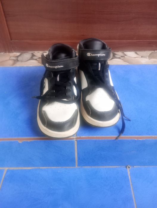 Pantofi sport înalți Campion Nr.38.5