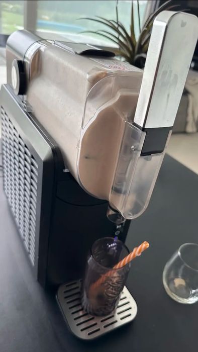 Aparat Ice Coffee 2.5L Cafea cu Gheata Granita