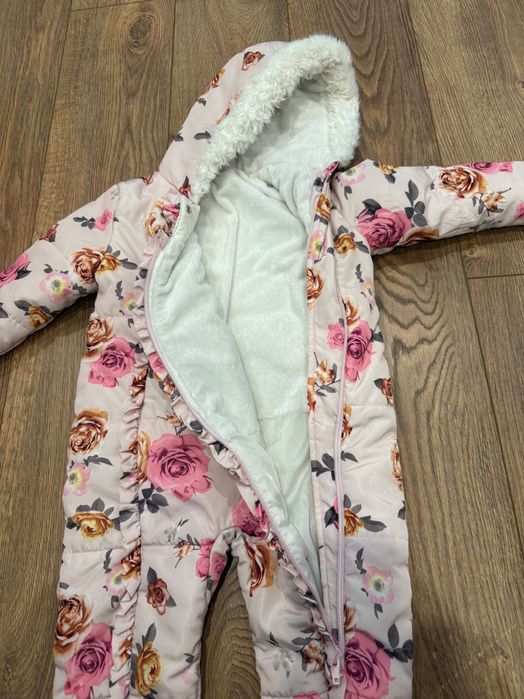 Космонавт за бебе George