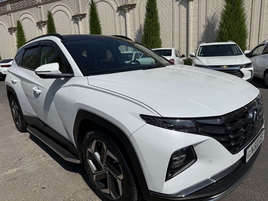 Sotuvda hyundai tukson moshinasi