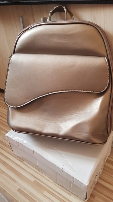 Дамска ежедневна раница