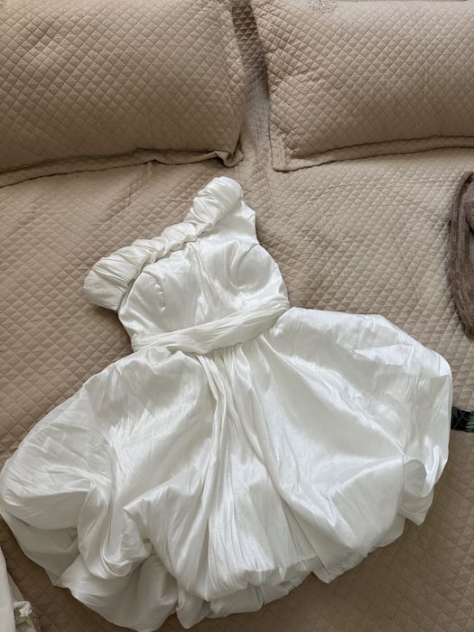 Шикарные платья от 10 тыс. Большой выбор. Б/у