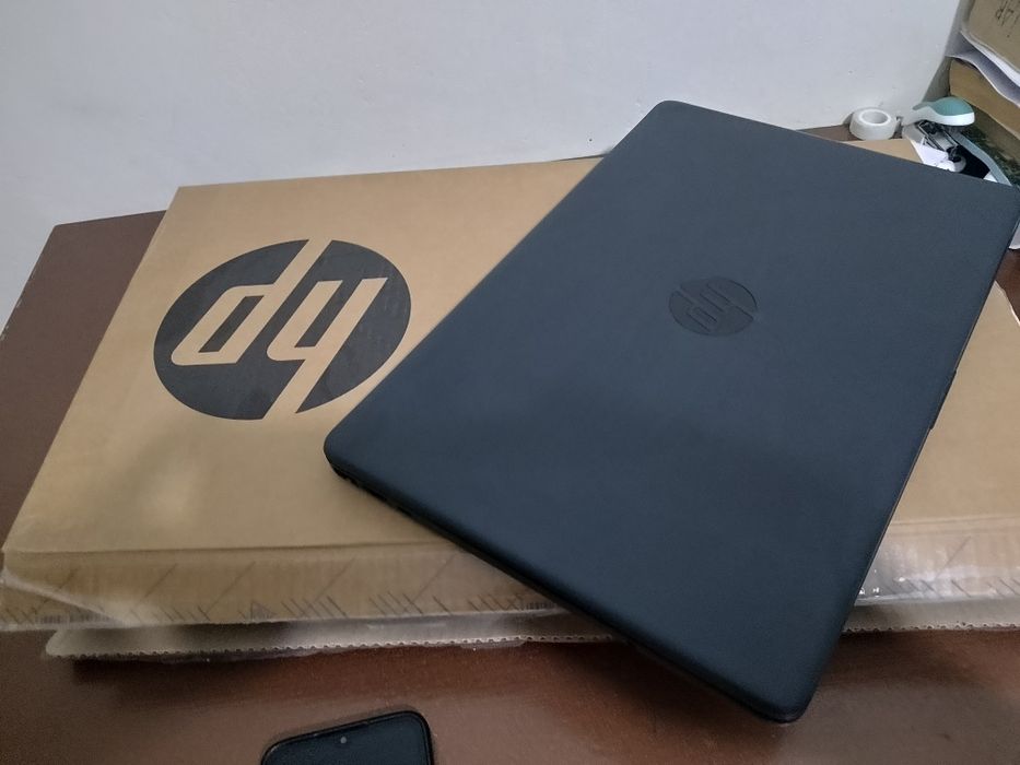 HP noutbuk yangi