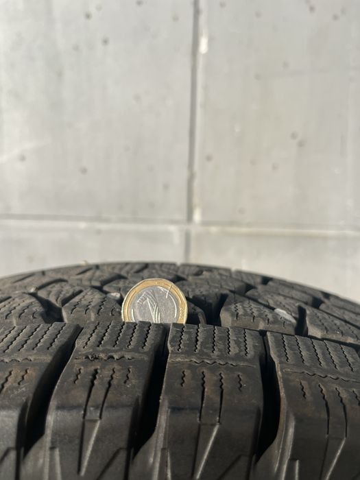 Зимни гуми 215/75/16С