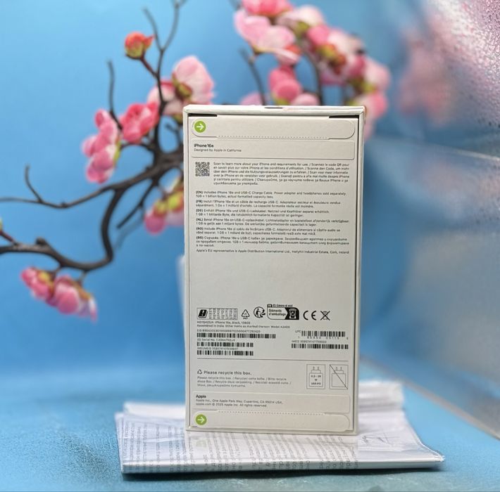 НОВ!!! Apple iPhone 16e, 128GB, 5G, Black + подарък адаптер Apple