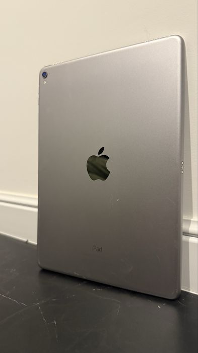 Vand tableta Apple iPad