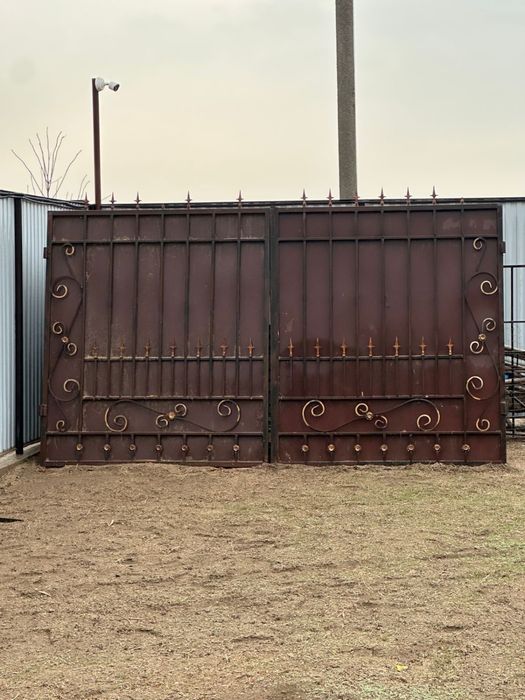 забор металический