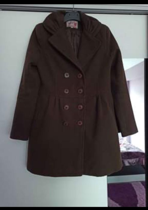 Черно бяло палто