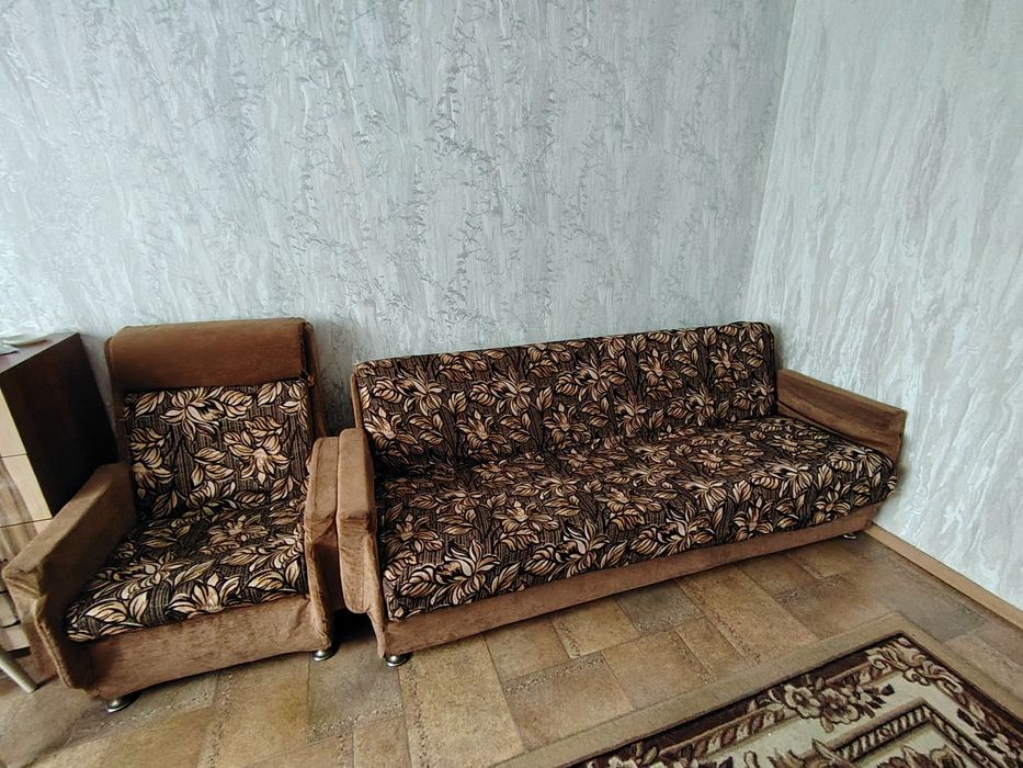 Уголок отдыха. Диван и два кресла