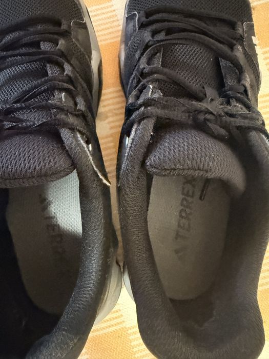 Продам  детские кросовки