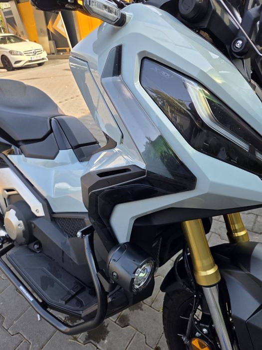 Honda X-Adv 750 cc