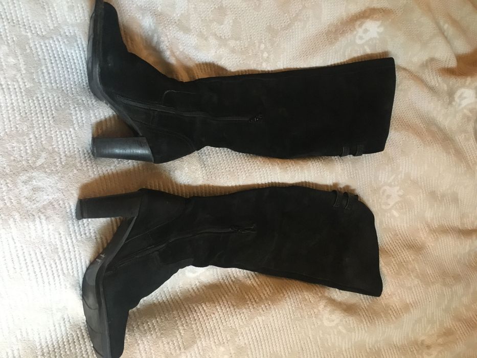 Дамски чизми от естествен велур