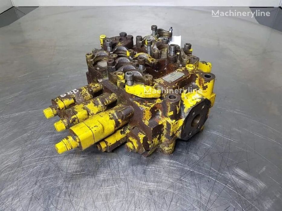 Distribuitor hidraulic pentru Încărcător Frontal Komatsu