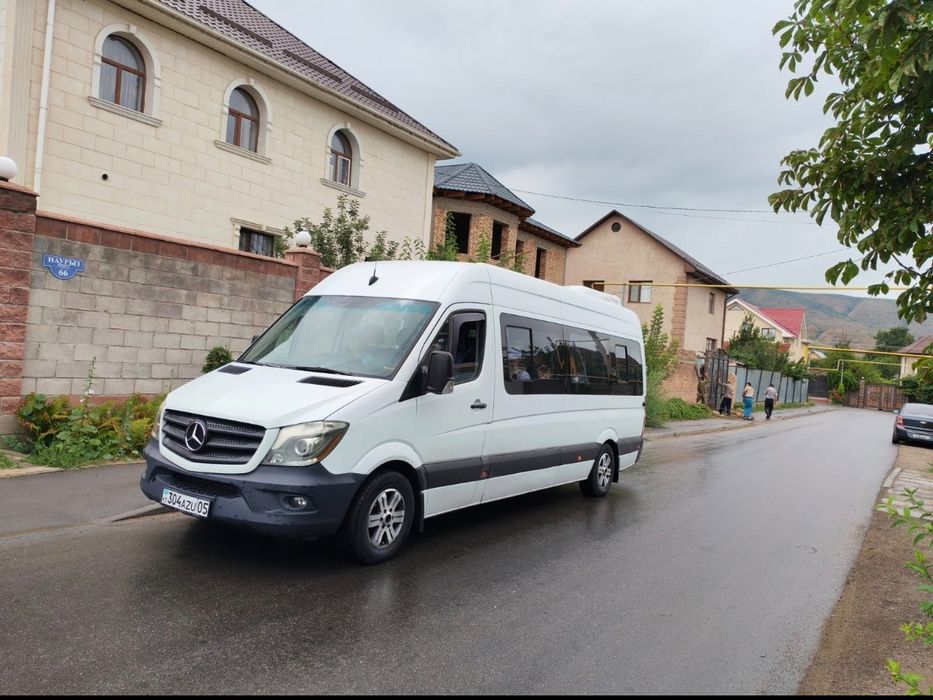 Пасажирские перевозки на тоМерседес спринтер Аренда микроватобуса