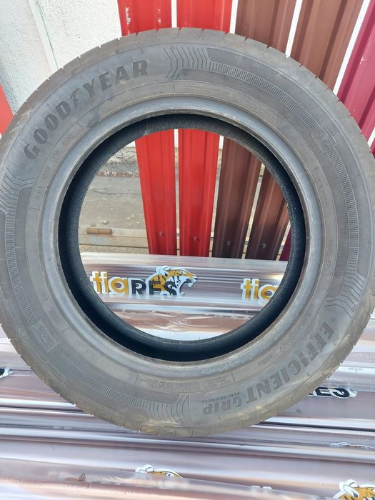 Anvelope Vara 215 60 r17