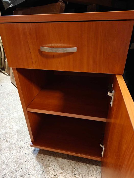 Продавам Кантонерки