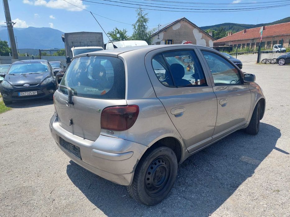 Toyota Yaris 1,4 d4d , Тойота Ярис П1 на части! 
Февруари 2004