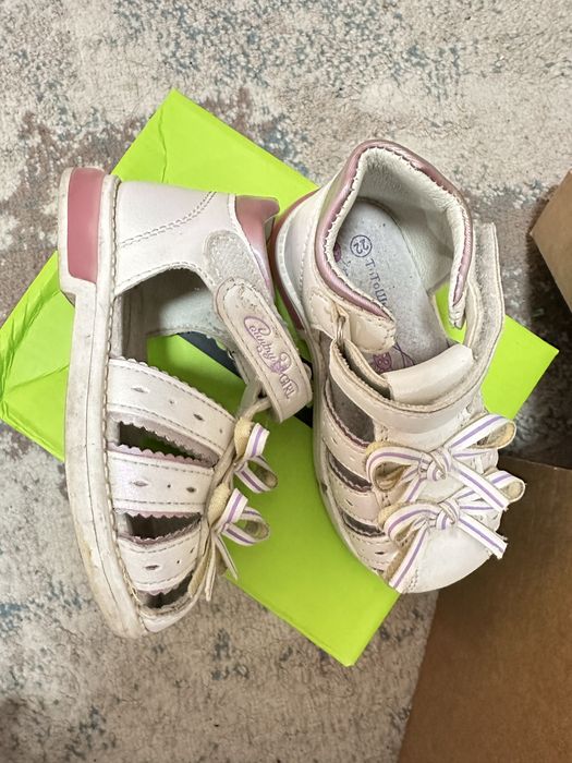 Vicco босаножки, H&M кеды на липучках ТоТоШка босаножки кожанные