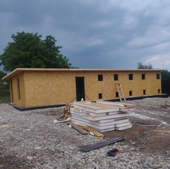 Case pe structura metalica