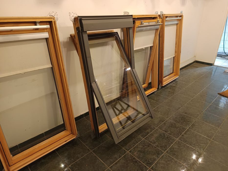 Geam fereastra mansarda acoperiș VELUX