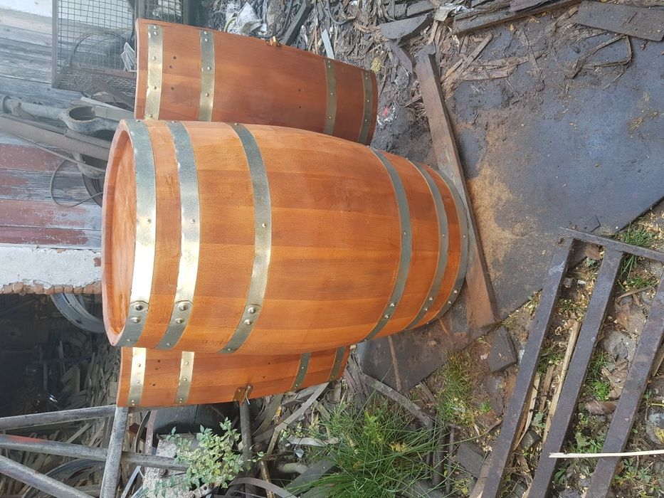 Raft din butoi de lemn