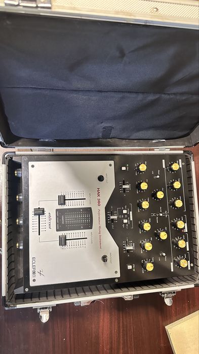 Dj battle mixer Ecler Hak 360