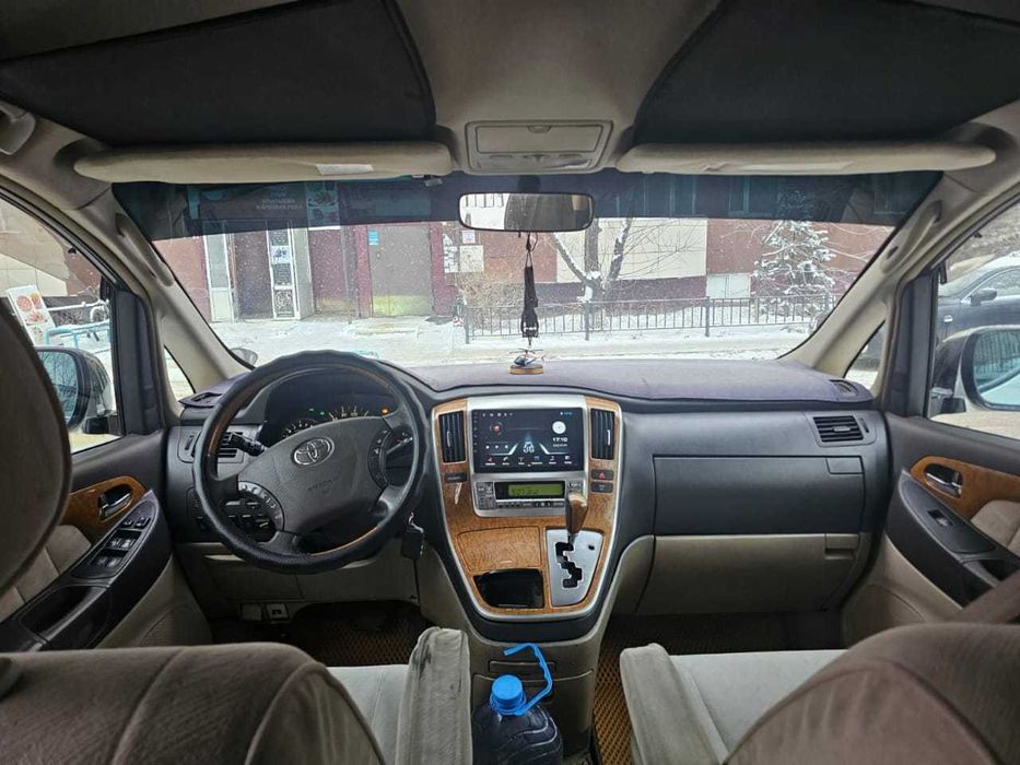 Продам Toyota Alphard