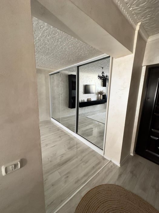 Vând apartament doua camere