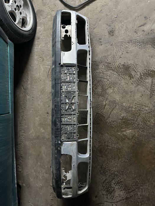 Продам бампера от гольф3