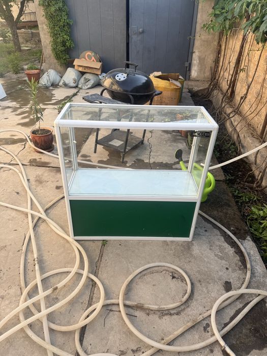 Прилавок витрина