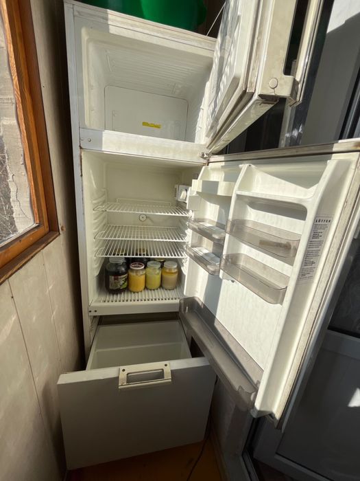 Холодильник продам