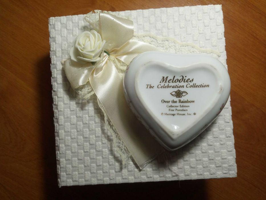 Шикарная шкатулка и брендовая коробка Ermenigildo Zegna.Цена 30тыс