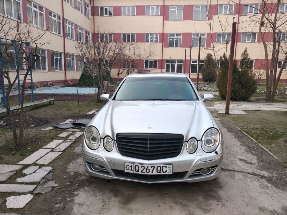 Продаю свою машину Mercedes-Benz W211