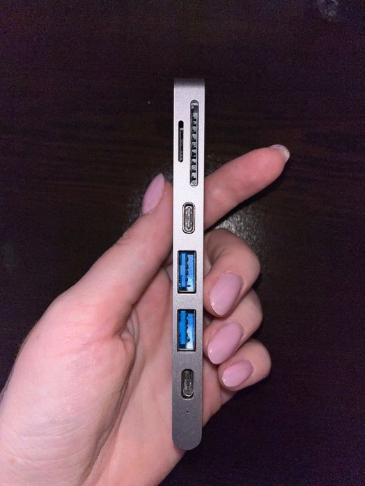 Адаптер за MacBook