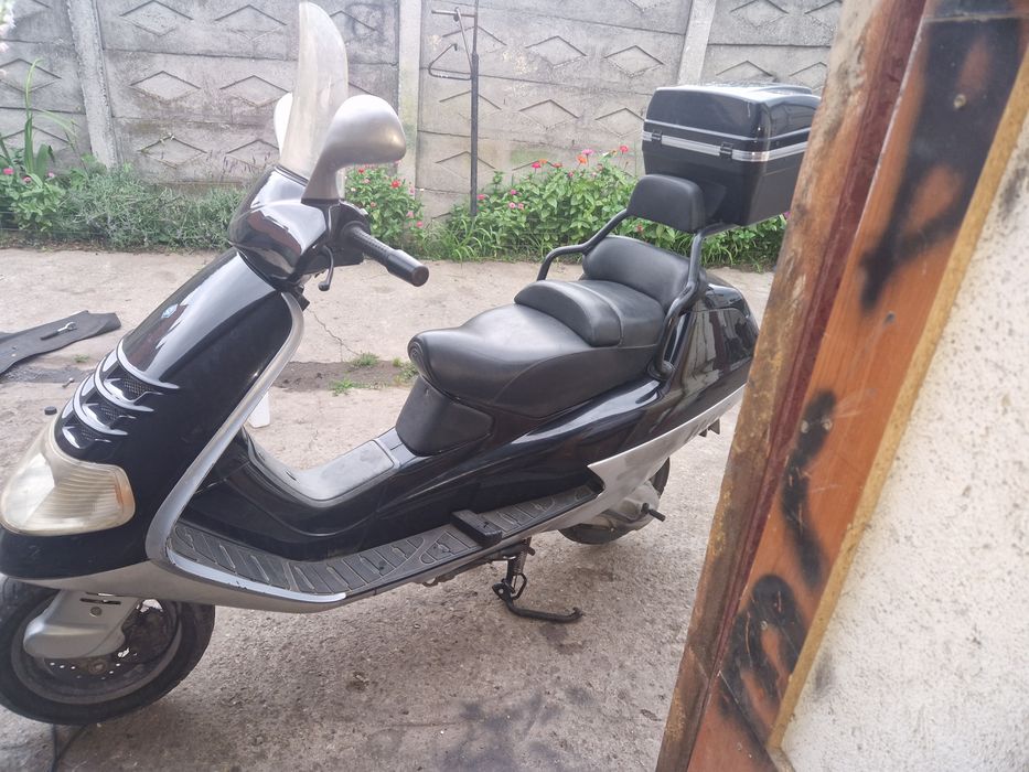 Scuter  Piaggio hexagon 180 2t