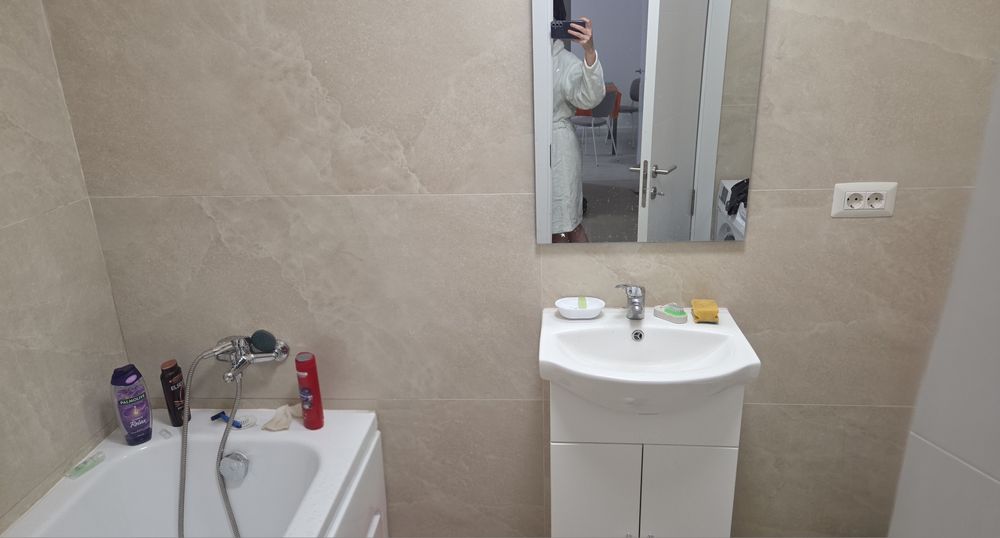 Inchiriez apartament 2 camere Aparatorii Patriei