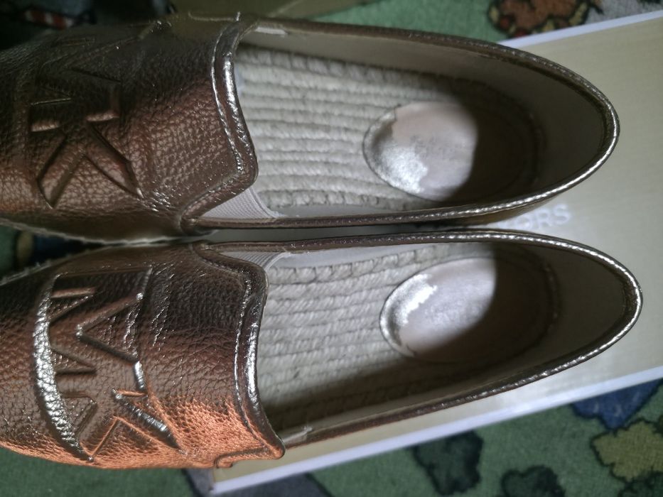 Pantofii aurii piele Michael Kors