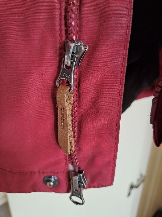 Продам зимнюю куртку