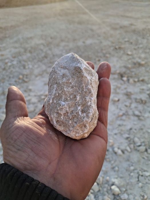 PIATRA alba sparta din calcar pentru garduri, alei si decoratiuni