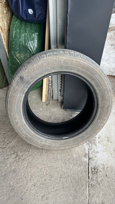 Продается шины летние