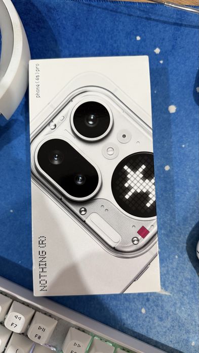 Nothing phone 4a pro 12gb RAM + 258gb Memory Silver