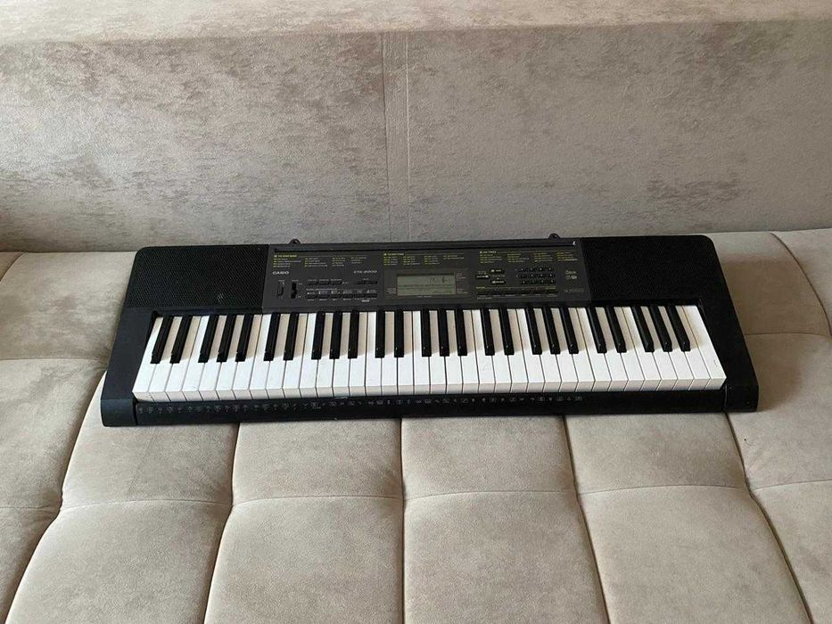 Синтезатор Casio СТК-2200