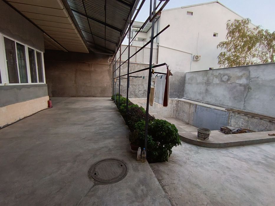 Tayyor uchaska sotiladi yevro remont 4 xona 3.2 sotix