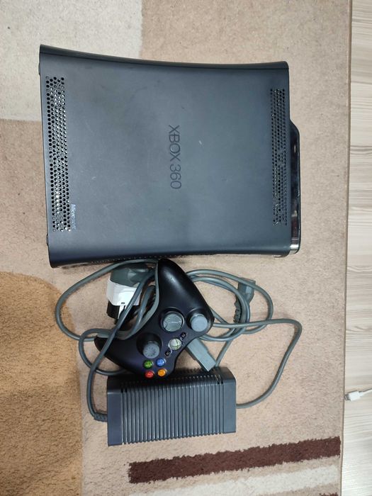 Xbox360 modat cu 70 jocuri