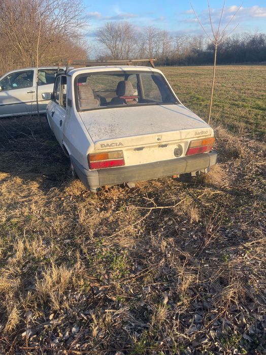 Vând Dacia 1310 berlina