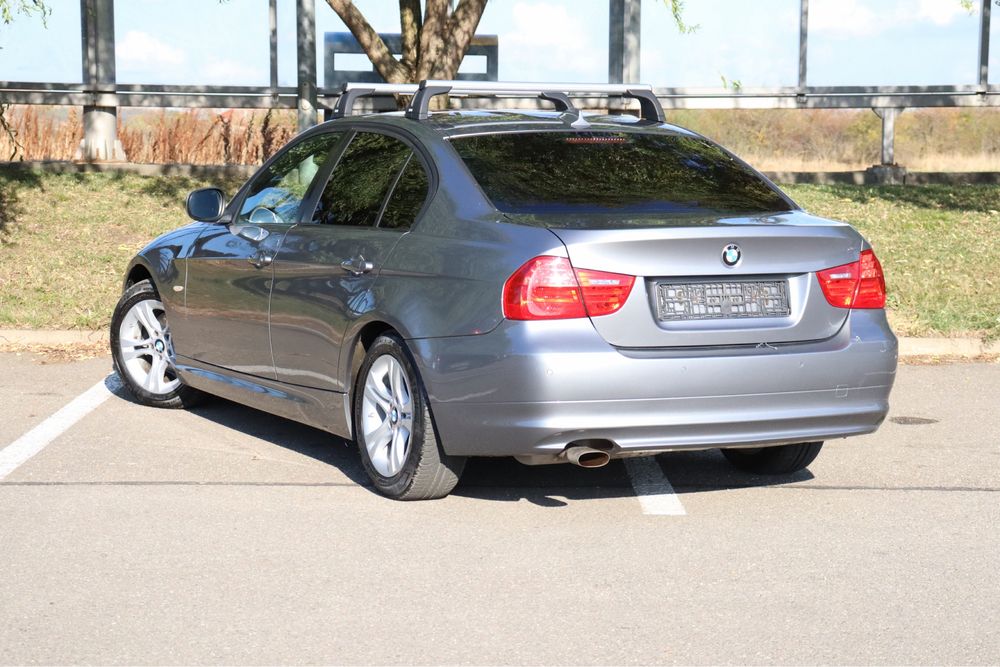 BMW 3 Series 2010 — imagine 4