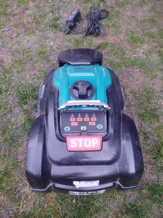2 бр косачка робот FERREX R800EASY+ перфектни