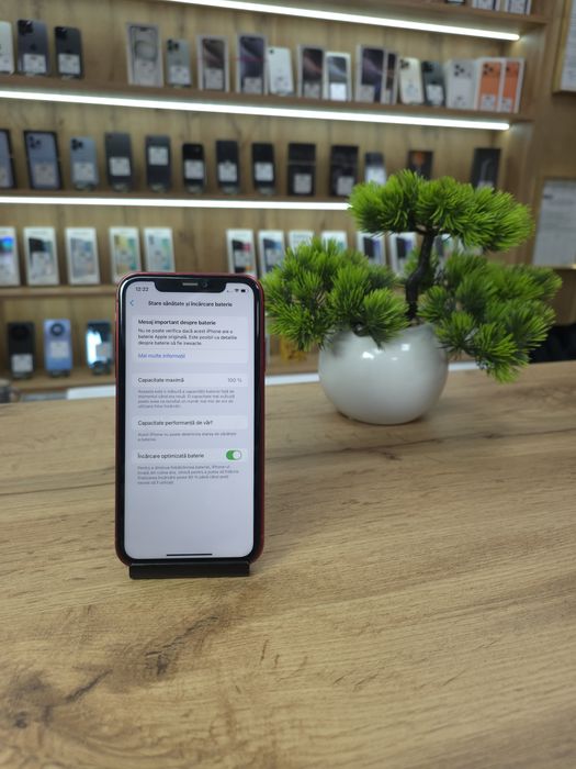 iPhone 11 Red 64Gb - Stare foarte buna - Garantie 6 luni
