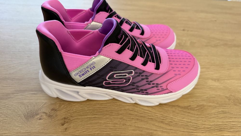 Маратонки Skechers
